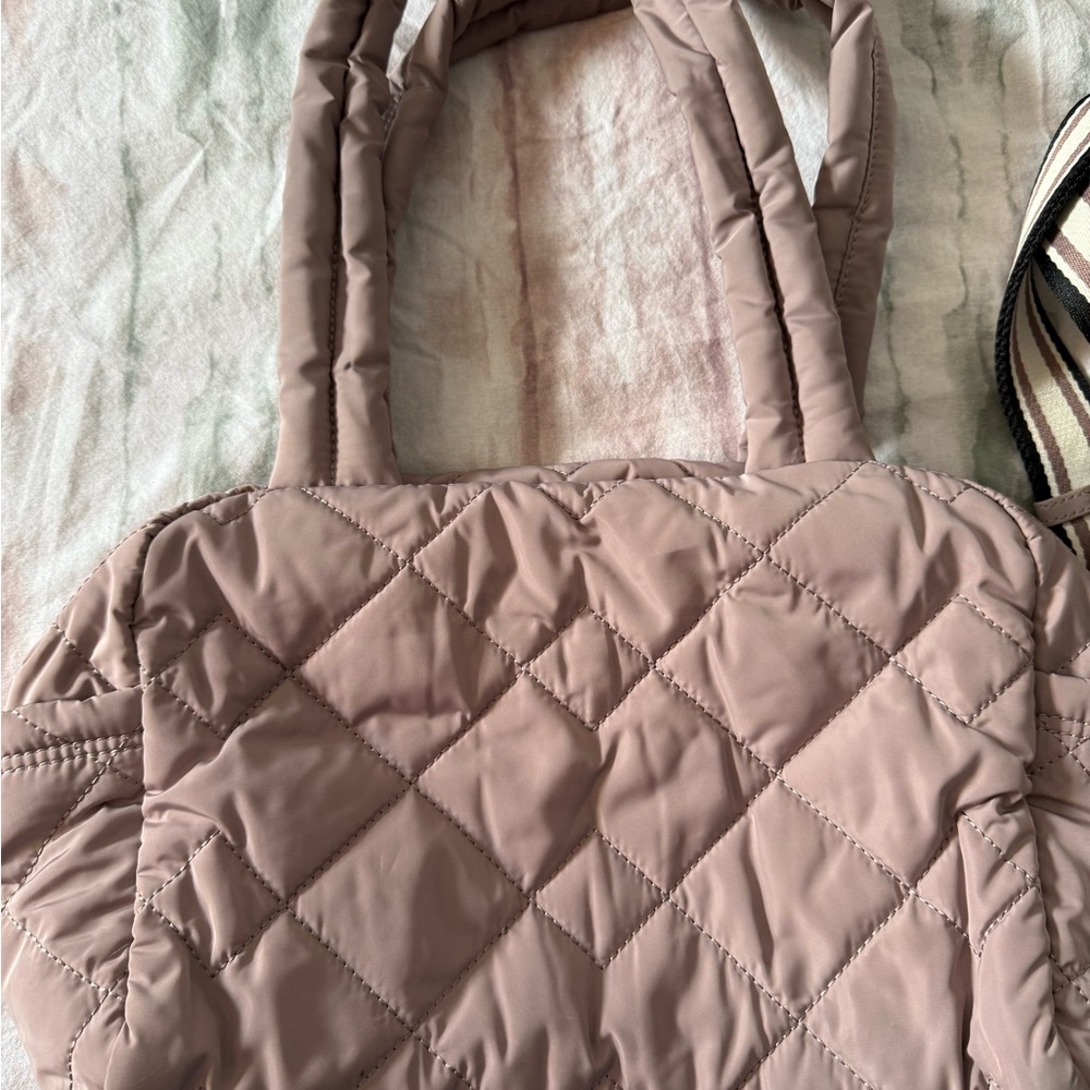 Marc Jacobs Blush Quilted Shoulder Bag - Picture 4 of 8